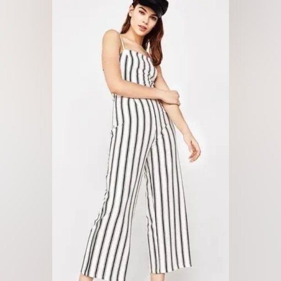 Bershka Pants - Bershka White Black Stripe Sleeveless Jumpsuit One Piece Size Medium Summer